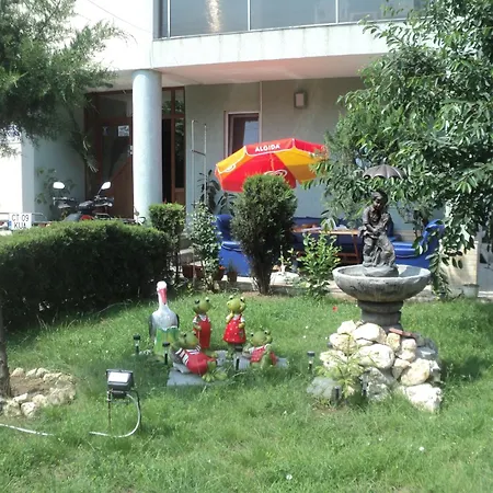 Nicolas Guest house